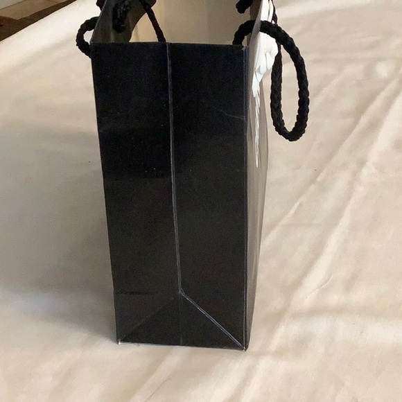 Chanel gift bag - Picture 5 of 5